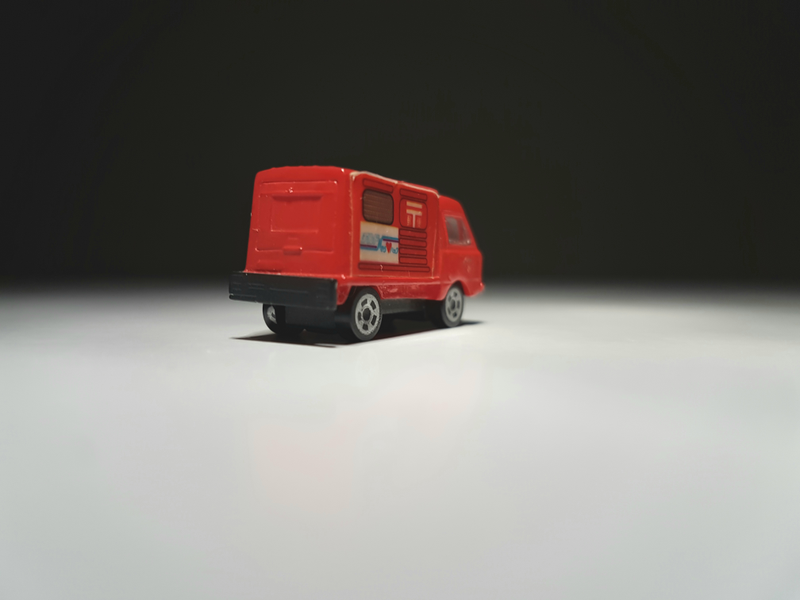Illustration for article titled Makeitfit Monday: some sorta Tomica Capsule truck